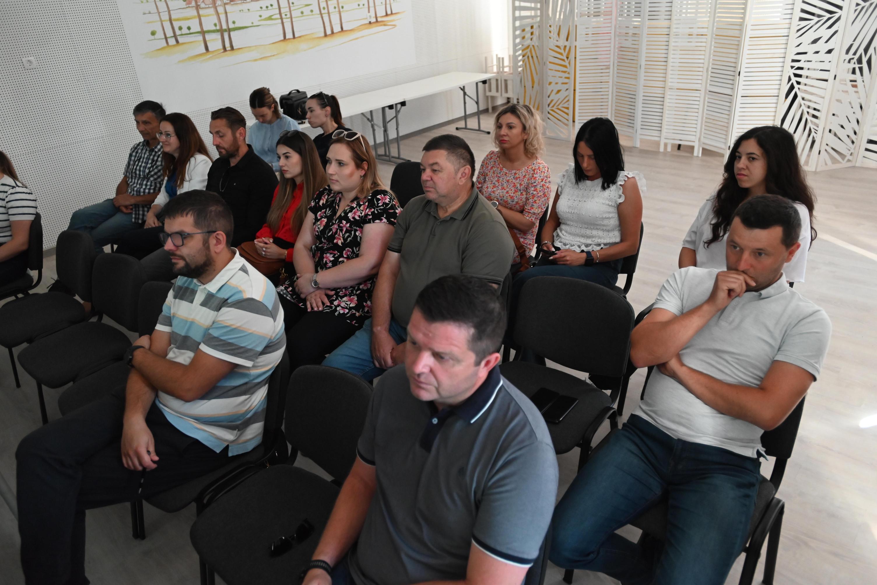 Održana početna konferencija projekta „BUS-BUS BIBLIOBUS“ 5 DSC 8386
