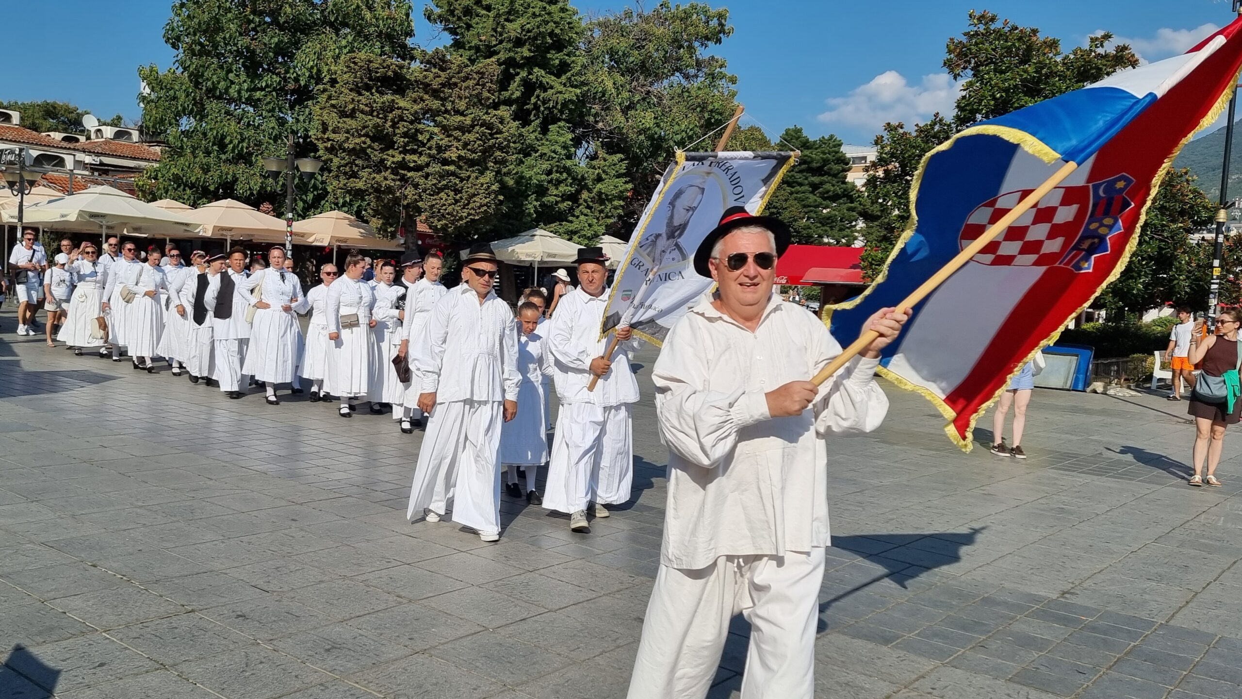 KUD “Petar Preradović” Grabrovnica predstavio podravsku tradiciju na međunarodnom festivalu u Ohridu 2 1000152889 scaled 1